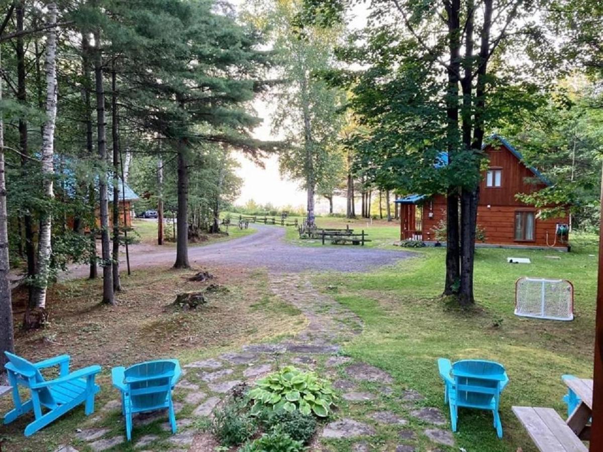 Les Chalets Sur Le Cap Saint Joachim Exterior photo